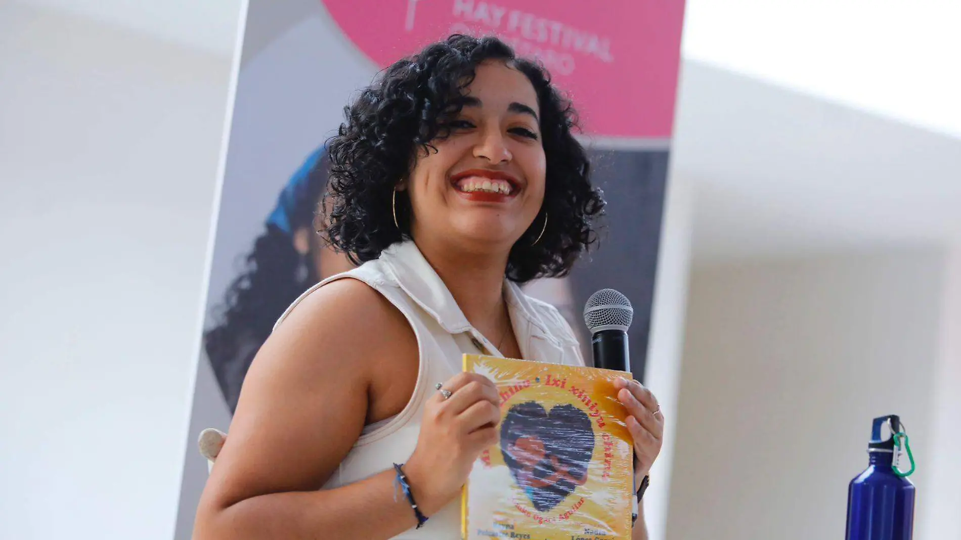 escritora hay festival